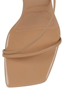 HIGHLIGHT -Jeffrey Campbell Store highlight yyh 548396